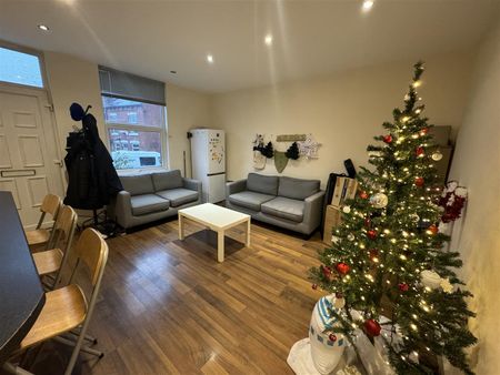 Royal Park Grove, Hyde Park, LS6 1HQ, Leeds - Photo 2