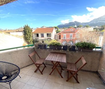 Location Appartement 3 pièces 65m² MARSEILLE 8ème - Photo 4