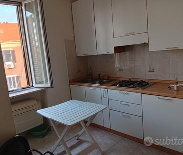 Monolocale 25 m City Life da PRIVATO vicino Cattol - Foto 4