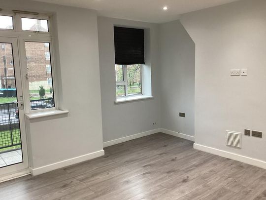 1 bedroom flat to rent - Photo 1