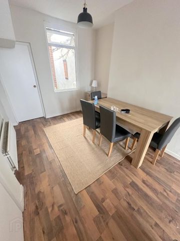 38 London Road, BT68EY, Belfast - Photo 5