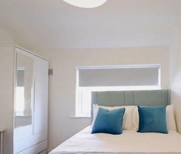 4 bedroom house to rent - Photo 3