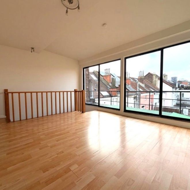Châtelain - Penthouse de +/- 50 m² + terrasse - Ixelles - Photo 1