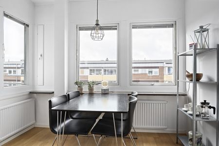 Topasgatan, Västra Frölunda - Photo 3