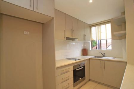 Unit 2/16 Toxteth Road, Glebe. - Photo 2