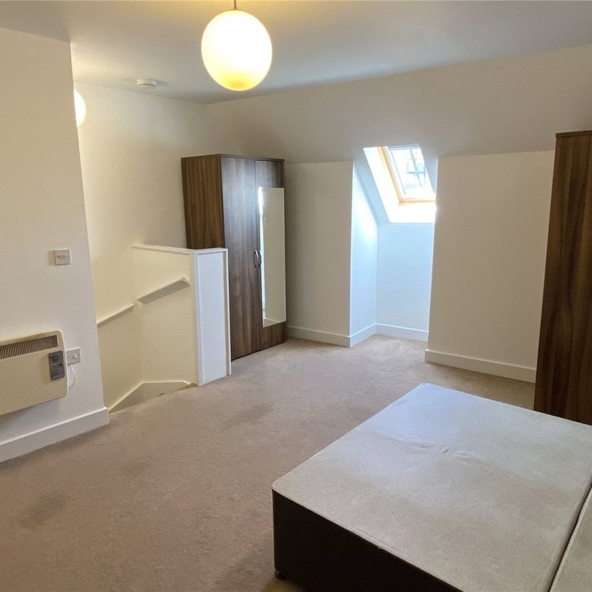 Upper Blakeridge Lane, Batley, West Yorkshire, WF17 - Photo 1