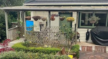 Sunny 3 Bdrm House close to Tawa College - Photo 3