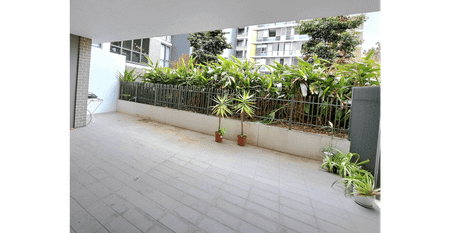 1 Bedroom with Leafy Private Courtyard - Photo 4