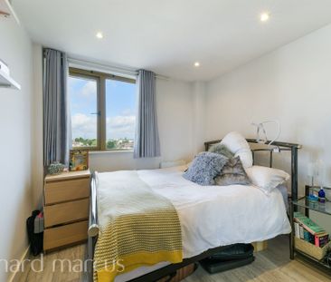 London Road, . - Photo 3