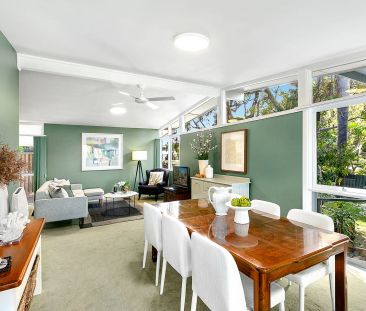 Treetop paradise basks in lagoon views – 4 Month Lease Available - Photo 2
