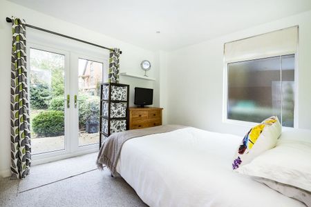 2 bedroom flat to rent - Photo 5