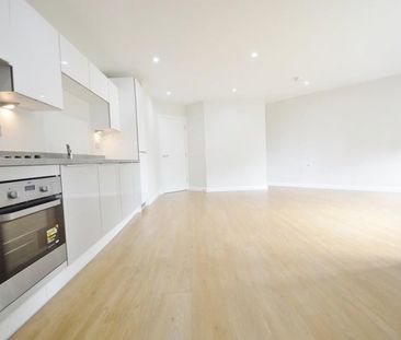 61 Chalvey Road East, Slough, Berkshire,SL1 - Photo 4