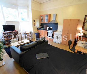 Flat 1, 22 Brudenell Road, Leeds, LS6 1BD - Photo 1