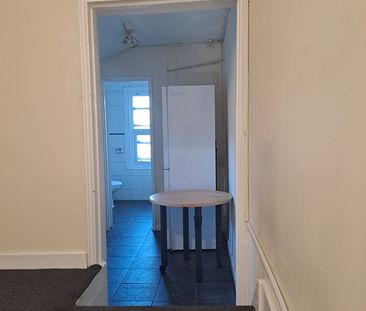 2 Bed End Terrace, Luton, LU1 - Photo 6