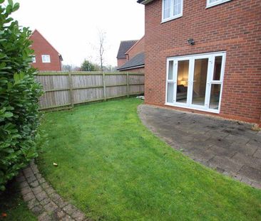 3 bedroom semi-detached house to rent - Photo 4