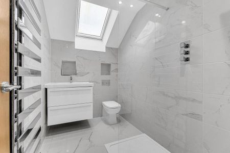 3 bedroom end of terrace house to rent - Photo 5