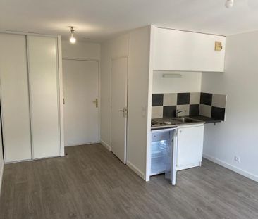 Location Appartement 1 pièce 21m² - Photo 2