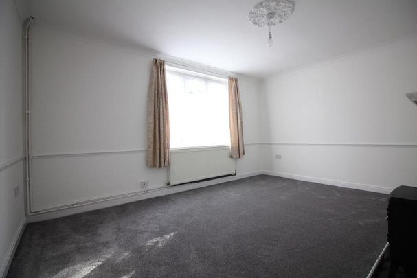 4 bedroom house to rent - Photo 1