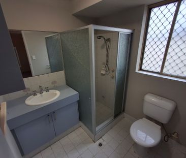 Cul De Sac Location - Walk to Beach - Access - Air Con - Photo 1