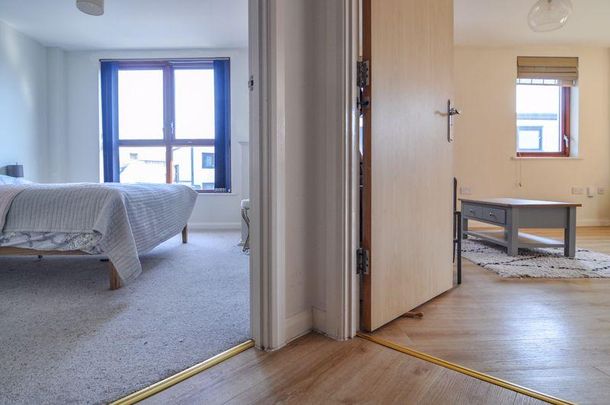 1 bedroom apartment to rent - Photo 1