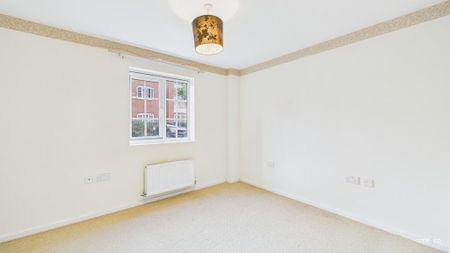 2 bedroom ground floor flat to rent - Photo 3