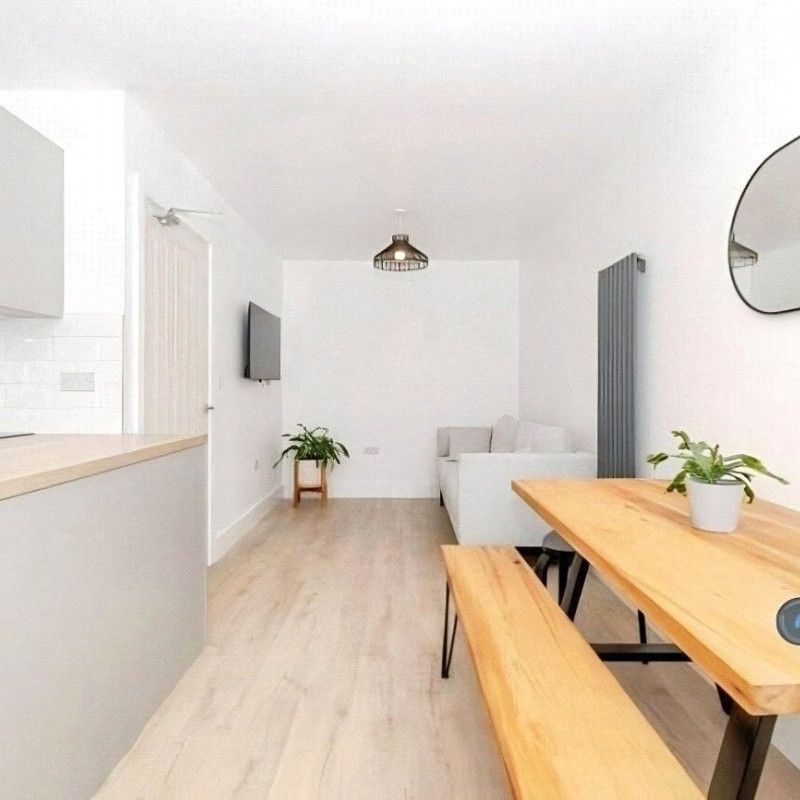 Bellcote Drive, Moldgreen, Huddersfield, HD5 - Photo 1