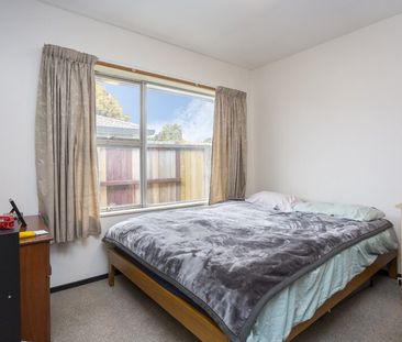 RICCARTON – LARGE FOUR BEDROOM HOME - Photo 4