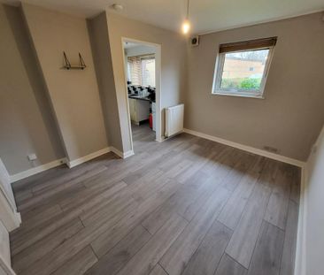 1 bedroom ground floor flat to rent - Photo 2