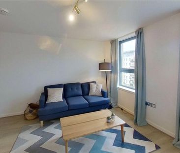 Robertson Avenue - Photo 1