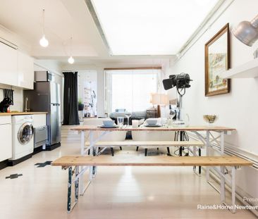 A one of a kind home - Photo 2