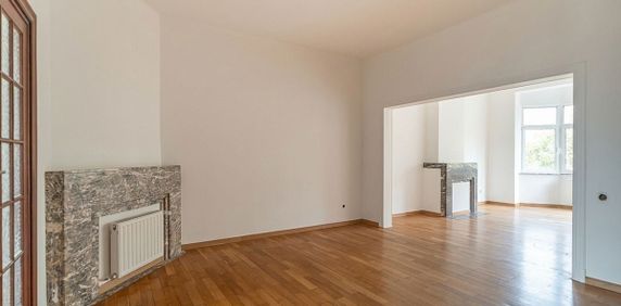 Appartement te huur in Vorst voor € 1.300 met 2 slaapkamers - Foto 2