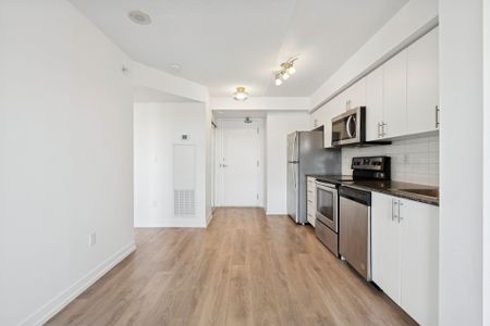 For Lease - 1420 Dupont Road Unit# 1609, Toronto, Ontario - Photo 4
