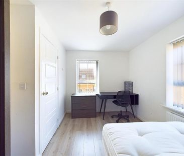 5 bedroom detached house to rent - Photo 5