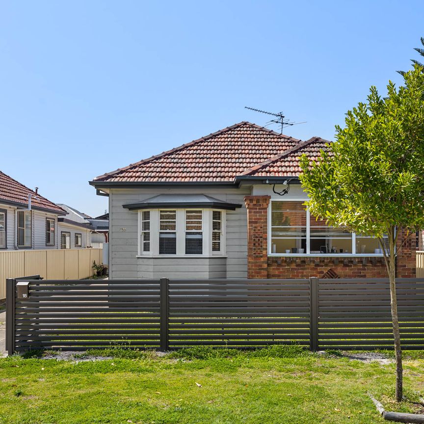18 Sharpe Street, Mayfield NSW 2304 - House For Rent | Domain - Photo 1