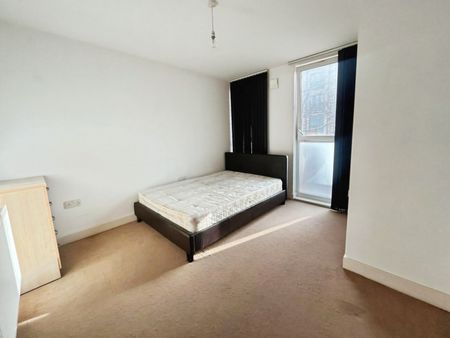 1 bedroom Flat To Let - Photo 4