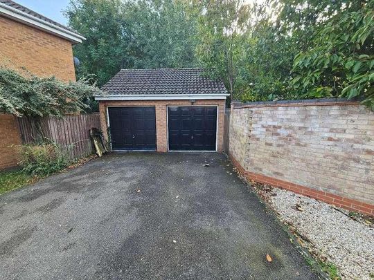 Merrivale Close, Kettering, Northants, NN15 - Photo 1