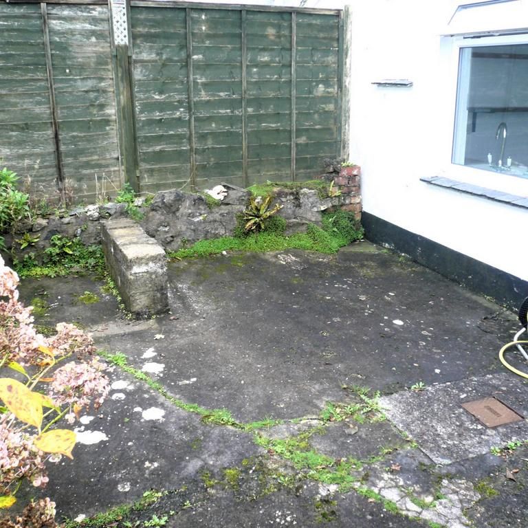 3 bedroom terraced house to rent - Photo 1