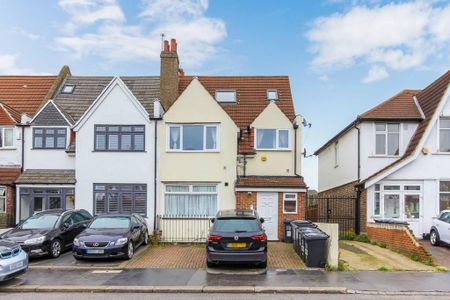 3 bedroom flat to rent - Photo 5