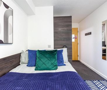 1 bedroom in a flat share to rent - Photo 5