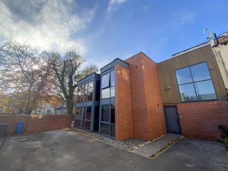 Studio to rent - Photo 5