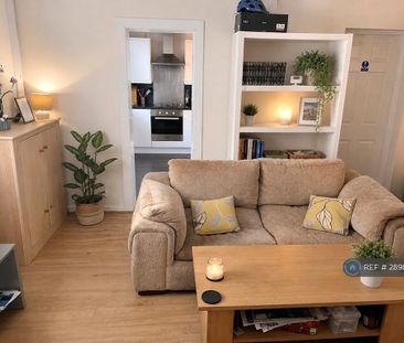 1 bedroom in a house share to rent - Photo 5