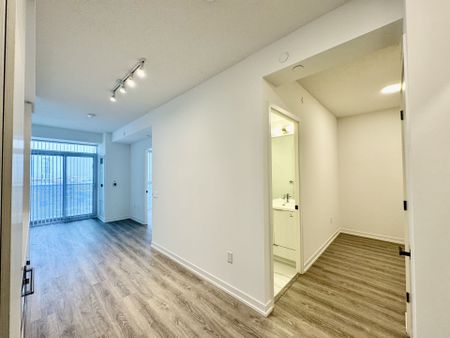 For Lease - 8 INTERCHANGE Way Unit# 1007, Vaughan, Ontario - Photo 2