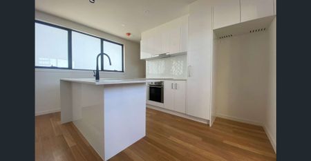 COMFORT MEETS CHARM - Photo 2