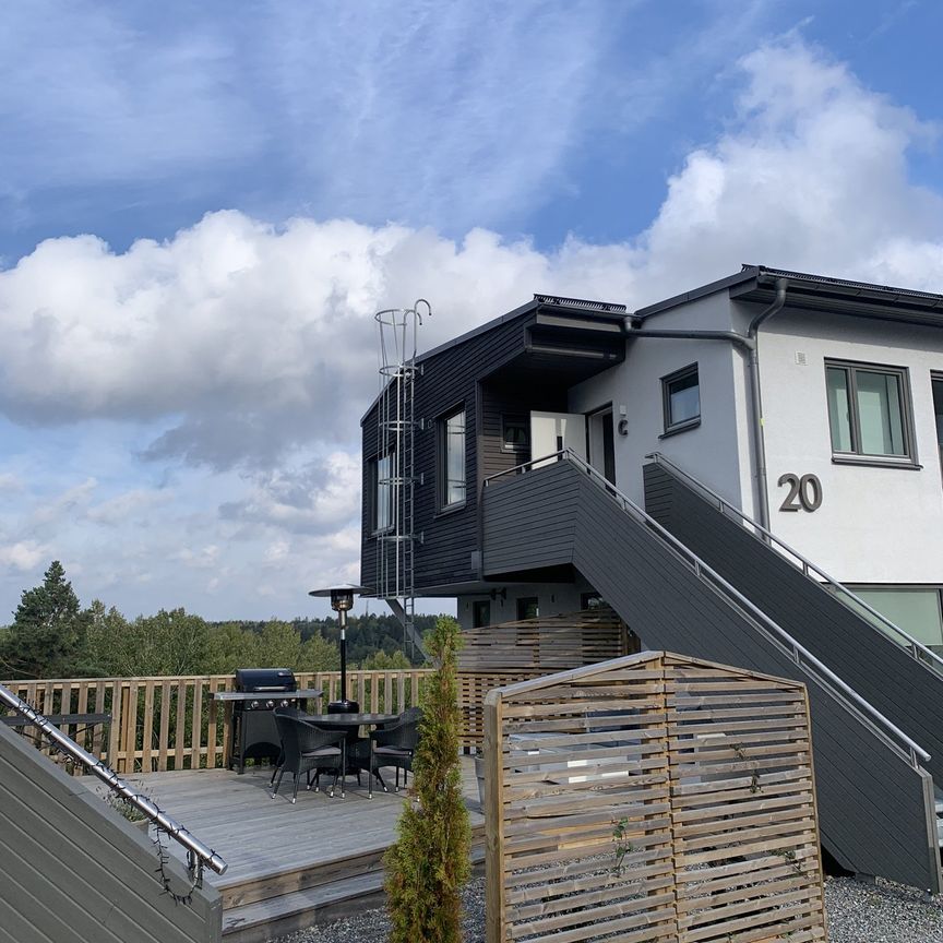 Enbacken, Saltsjö-Boo - Photo 1