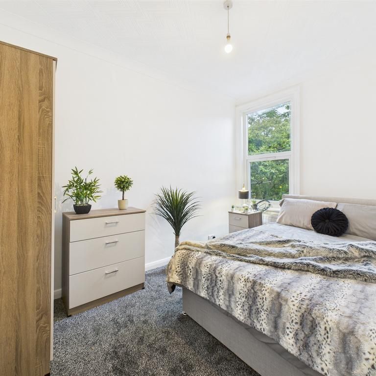 1 bedroom in a house share to rent - Photo 1