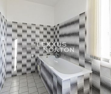 Pronájem domu 273 m² s pozemkem 824 m² - Photo 2