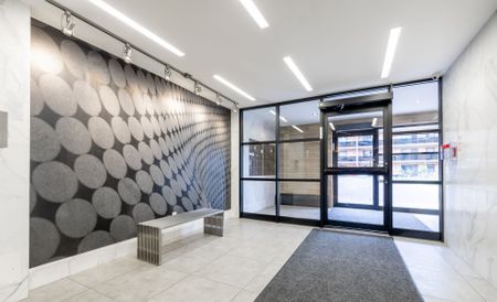 For Lease - 573 North Service Road Unit# 401, Mississauga, Ontario - Photo 4