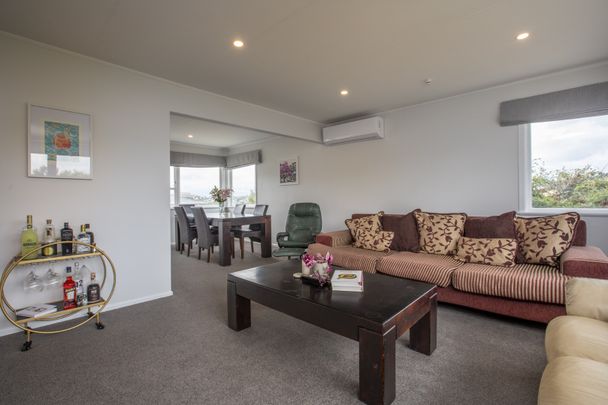 12 Lenox Grove, Johnsonville - Photo 1