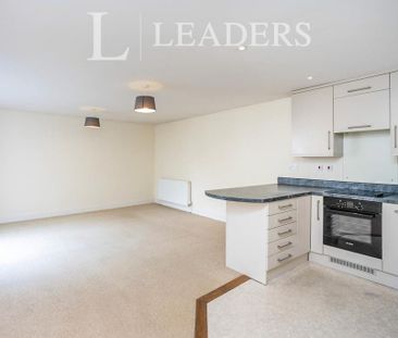 1 bedroom flat to rent - Photo 2