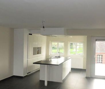 Huis te huur in Diepenbeek voor € 1.100 met 3 slaapkamers - Photo 2